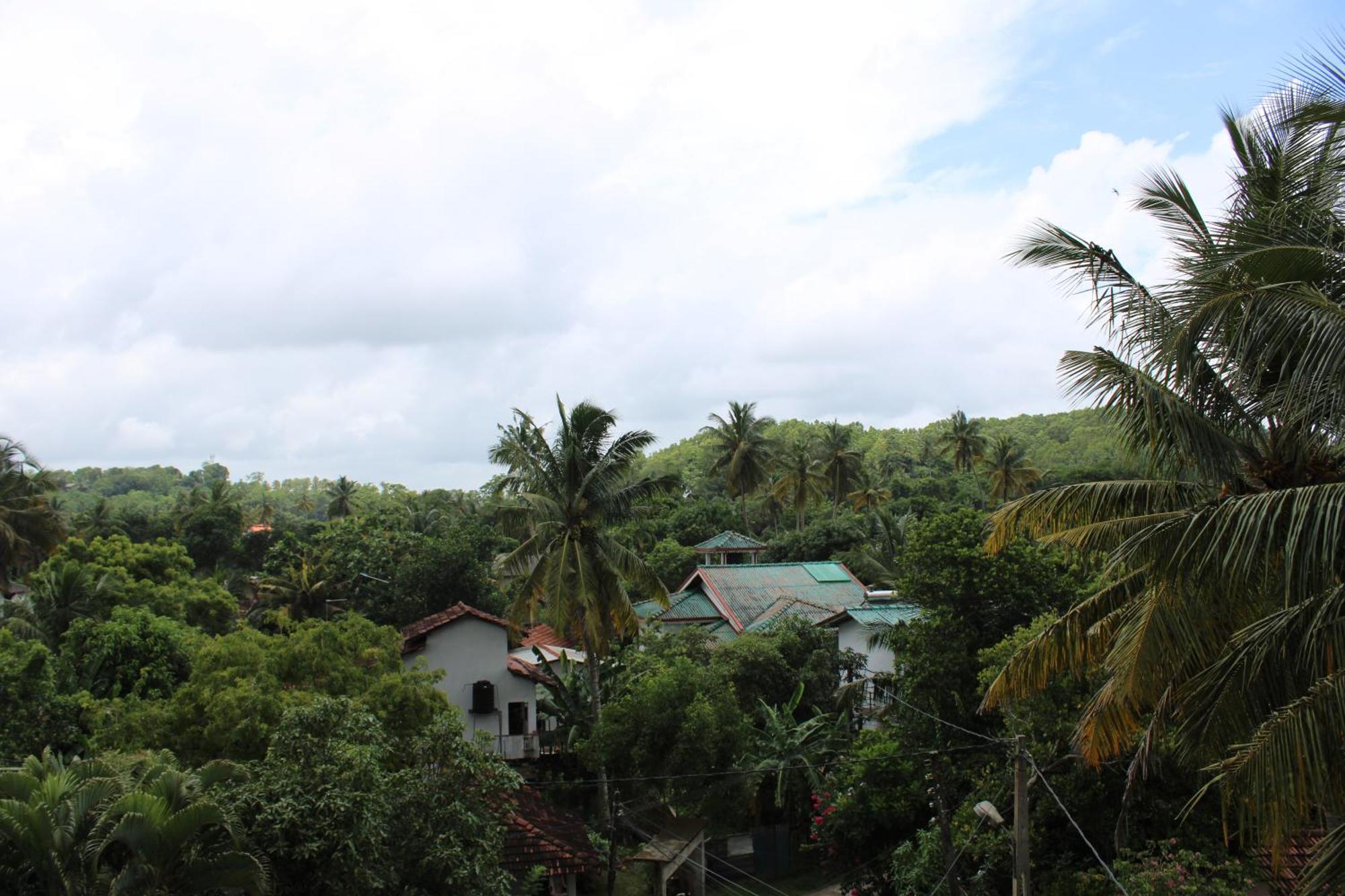 Sun & Moon Hostel Mirissa Exterior photo